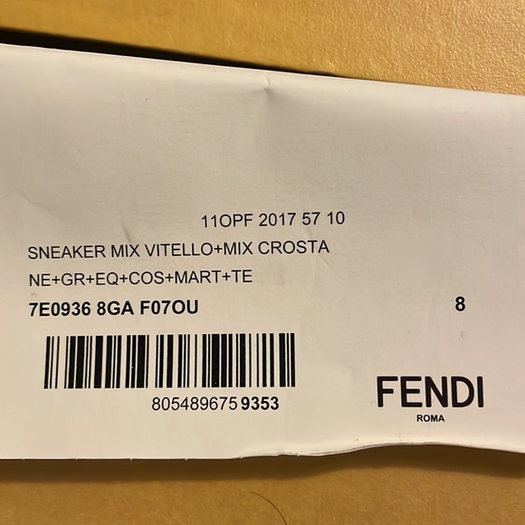 FENDI sneakers size 8 - Picture 6 of 8